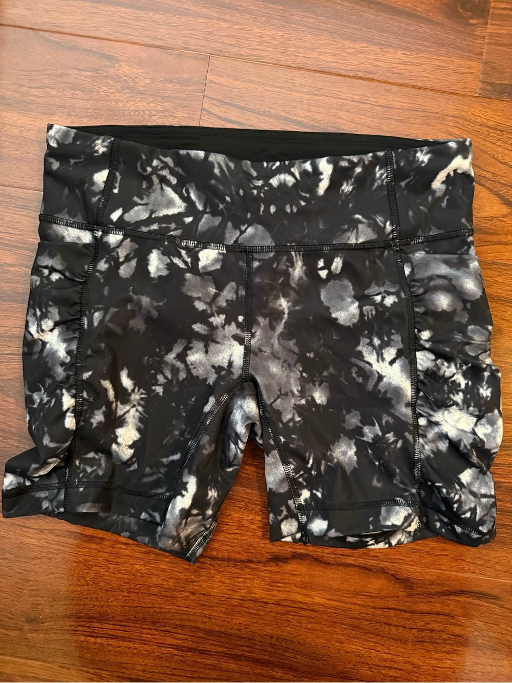 lululemon athletica Black & Gray Tie-Dye High-Rise Athletic Shorts